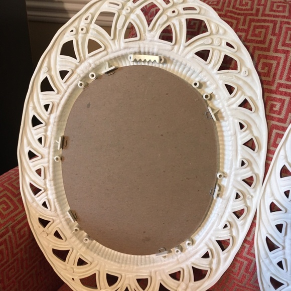 Home Interiors “Wicker-styled” white plastic wall art set includes 2 Butterflies - Picture 3 of 11